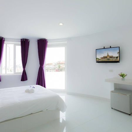 Hotel Zing Phnom Penh Bagian luar foto