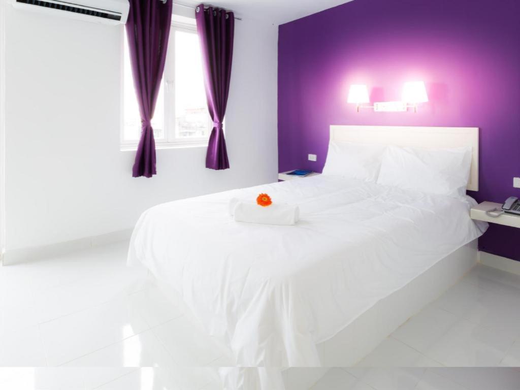 Hotel Zing Phnom Penh Bagian luar foto