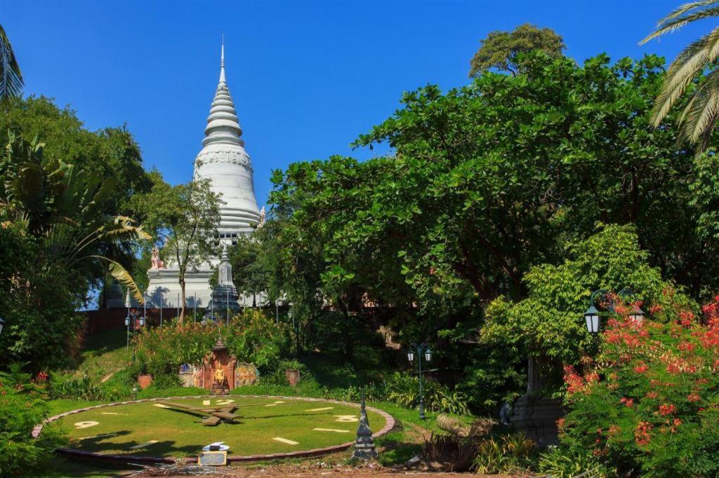Hotel Zing Phnom Penh Bagian luar foto