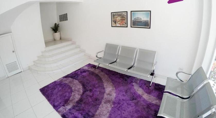 Hotel Zing Phnom Penh Bagian luar foto