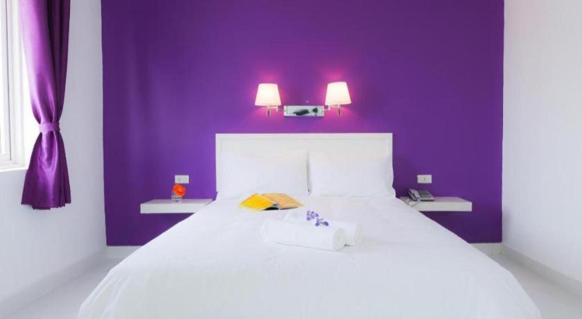 Hotel Zing Phnom Penh Bagian luar foto