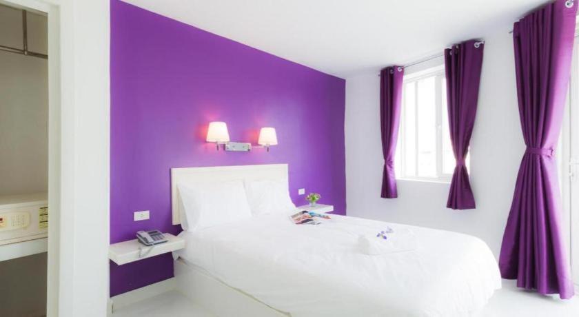 Hotel Zing Phnom Penh Bagian luar foto
