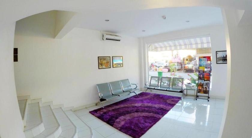 Hotel Zing Phnom Penh Bagian luar foto