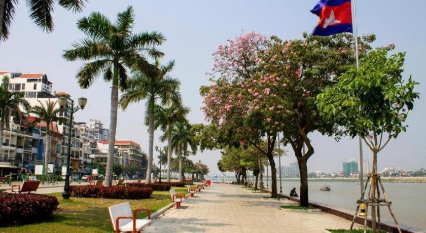 Hotel Zing Phnom Penh Bagian luar foto
