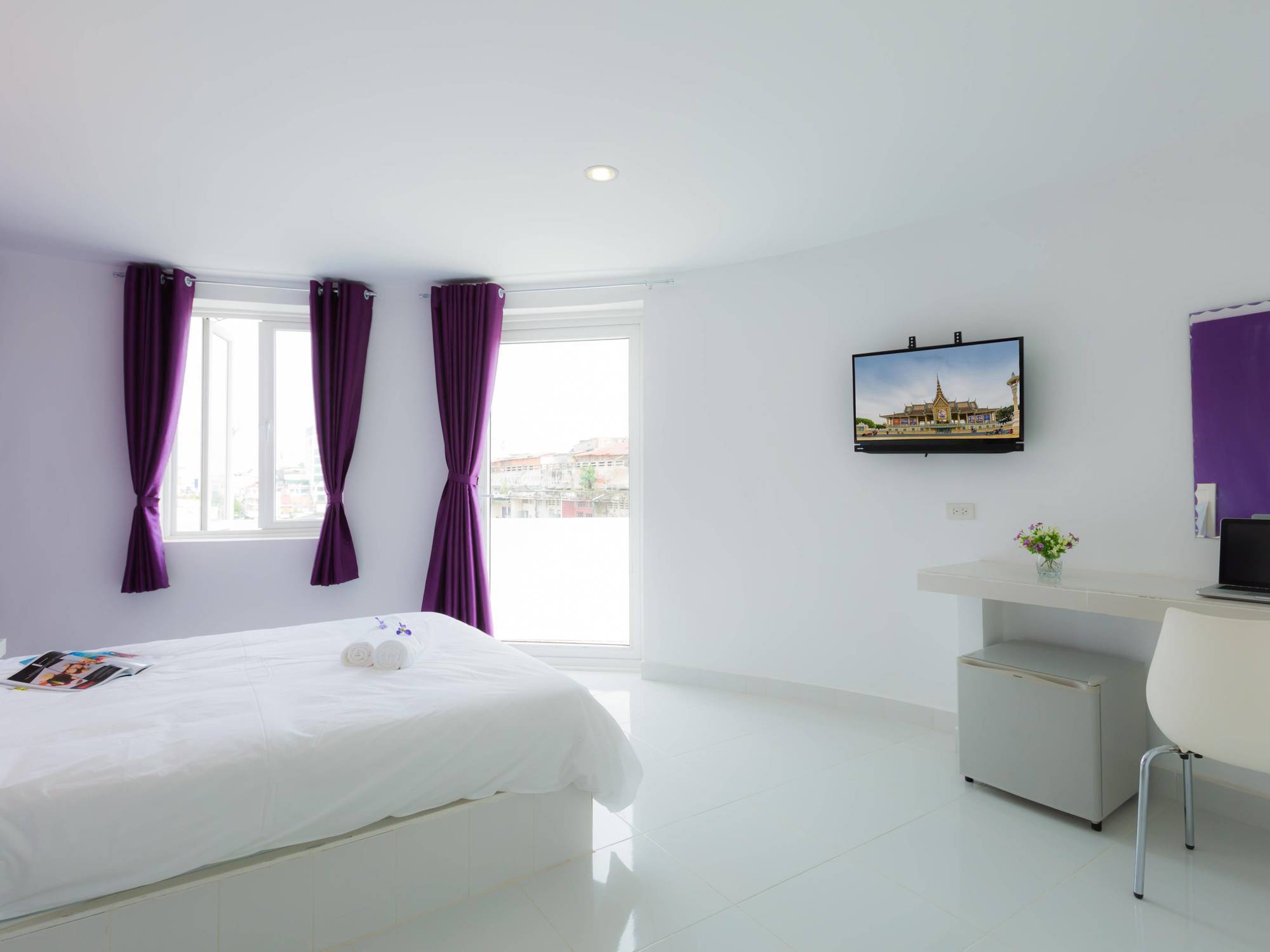 Hotel Zing Phnom Penh Bagian luar foto