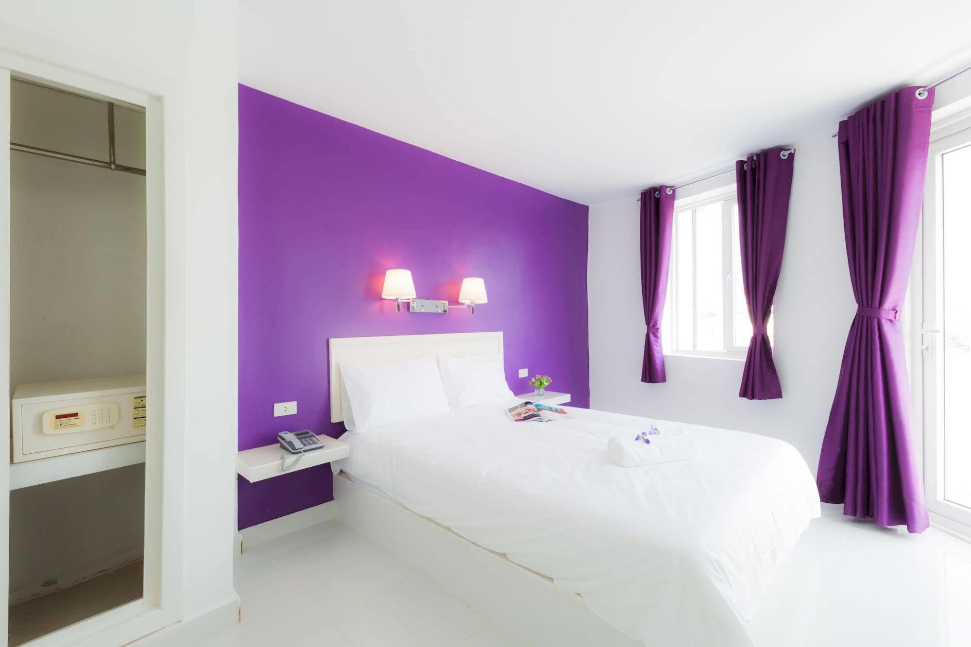 Hotel Zing Phnom Penh Bagian luar foto