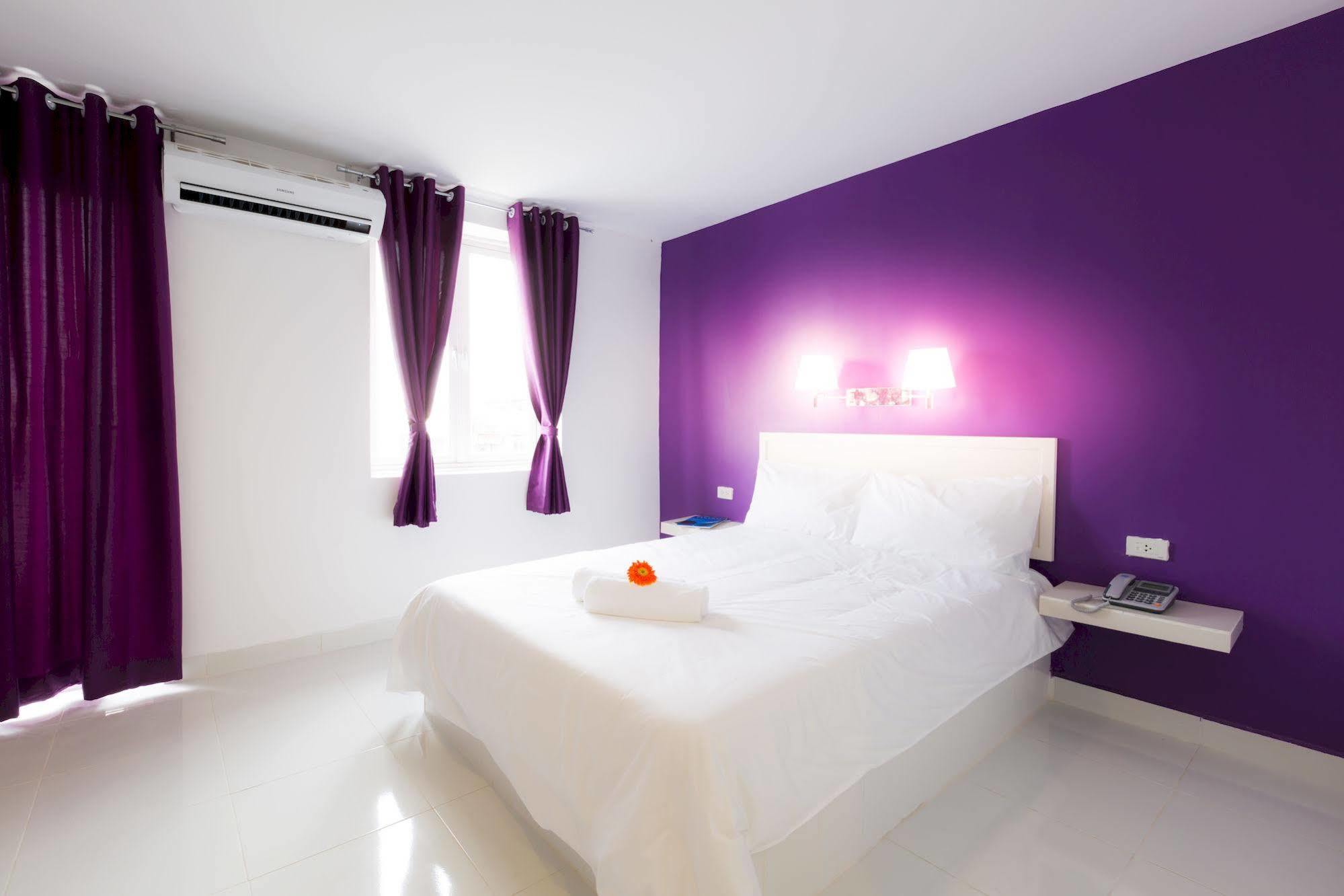 Hotel Zing Phnom Penh Bagian luar foto