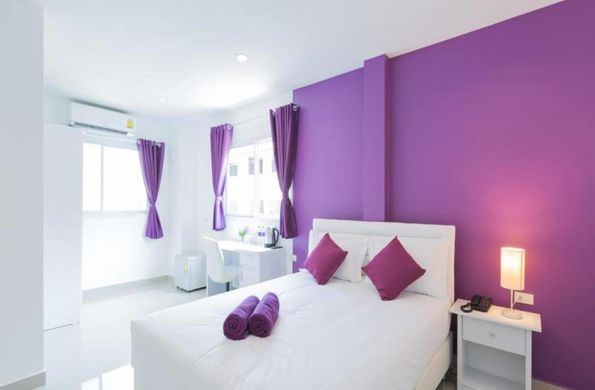 Hotel Zing Phnom Penh Bagian luar foto